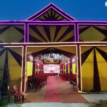 Hotel Kanha Shyam Madhubani ภายนอก รูปภาพ