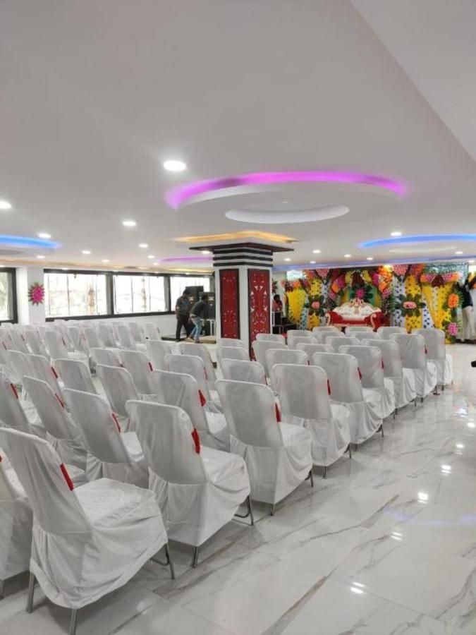 Hotel Kanha Shyam Madhubani ภายนอก รูปภาพ