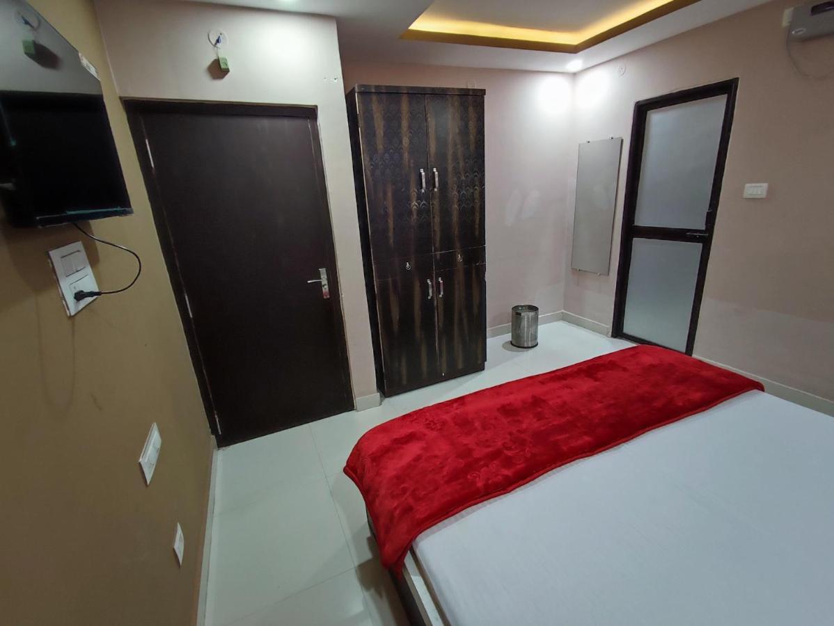 Hotel Kanha Shyam Madhubani ภายนอก รูปภาพ