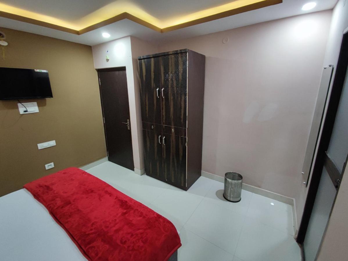 Hotel Kanha Shyam Madhubani ภายนอก รูปภาพ