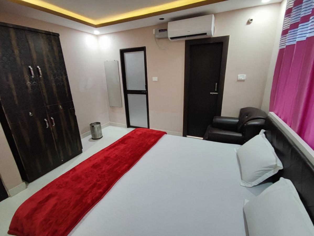Hotel Kanha Shyam Madhubani ภายนอก รูปภาพ