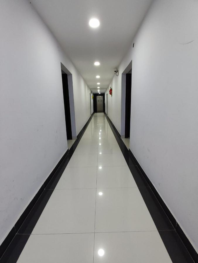 Hotel Kanha Shyam Madhubani ภายนอก รูปภาพ