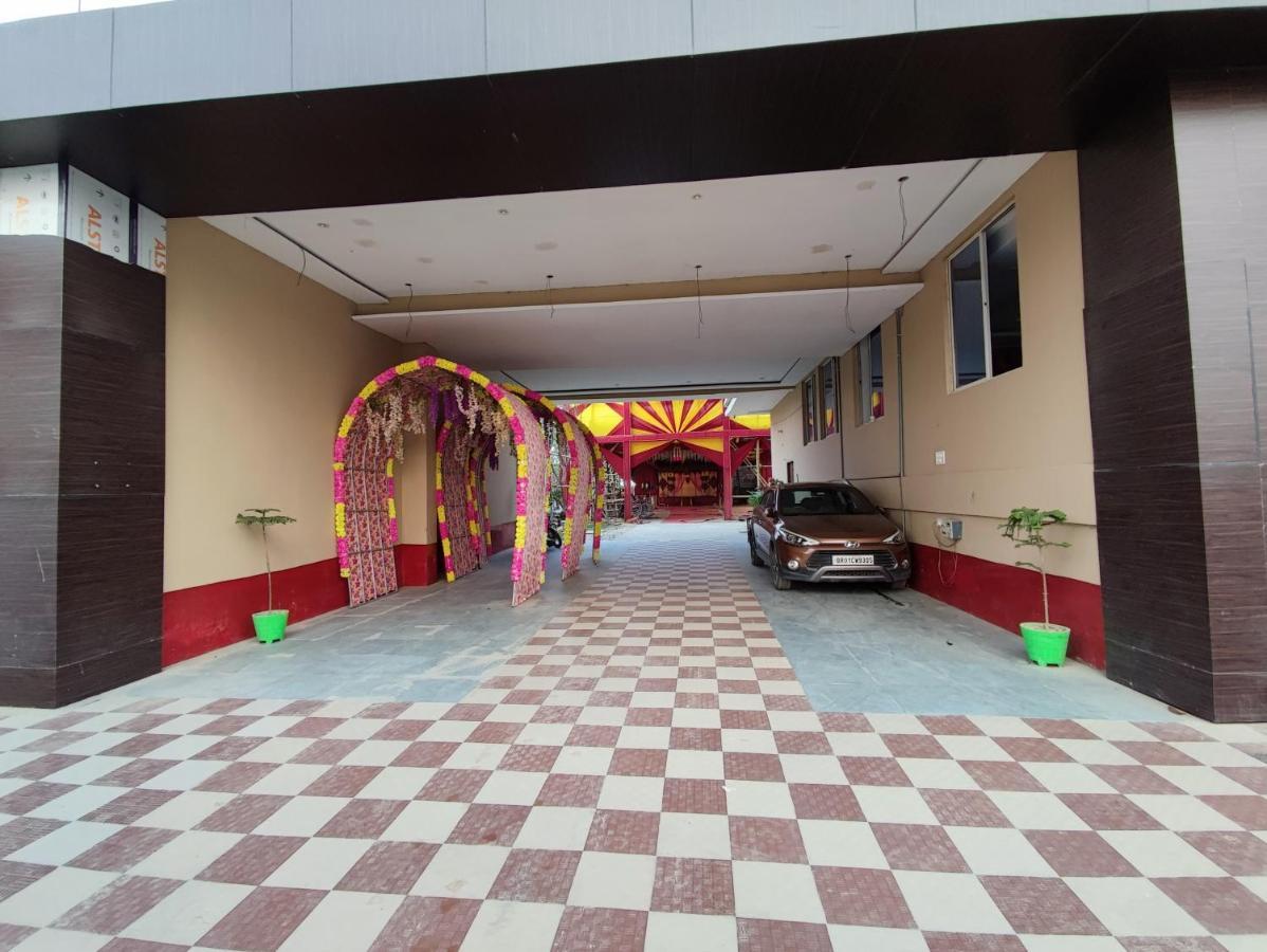 Hotel Kanha Shyam Madhubani ภายนอก รูปภาพ