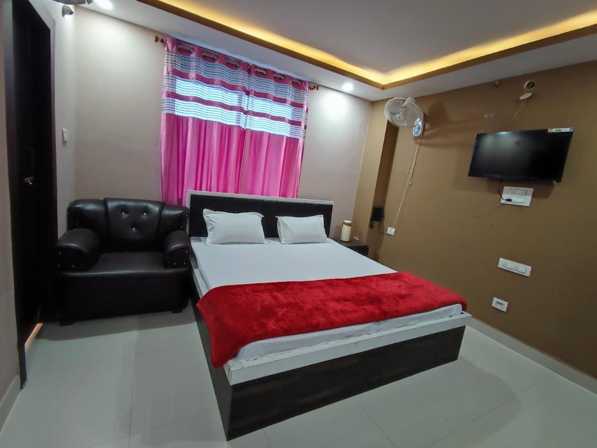 Hotel Kanha Shyam Madhubani ภายนอก รูปภาพ