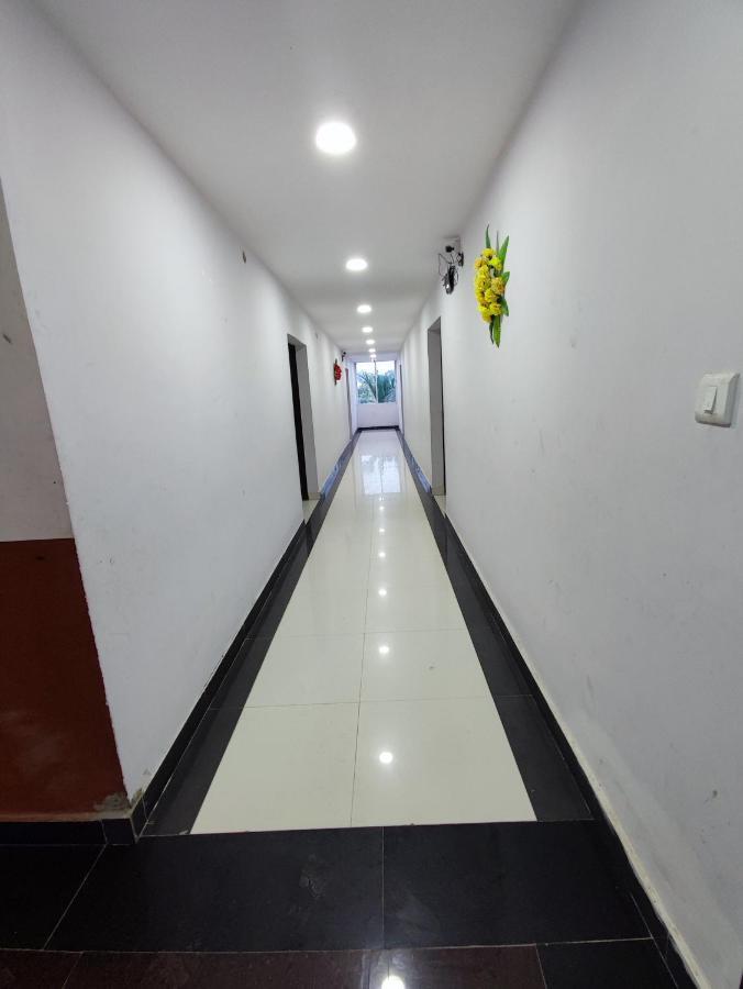 Hotel Kanha Shyam Madhubani ภายนอก รูปภาพ