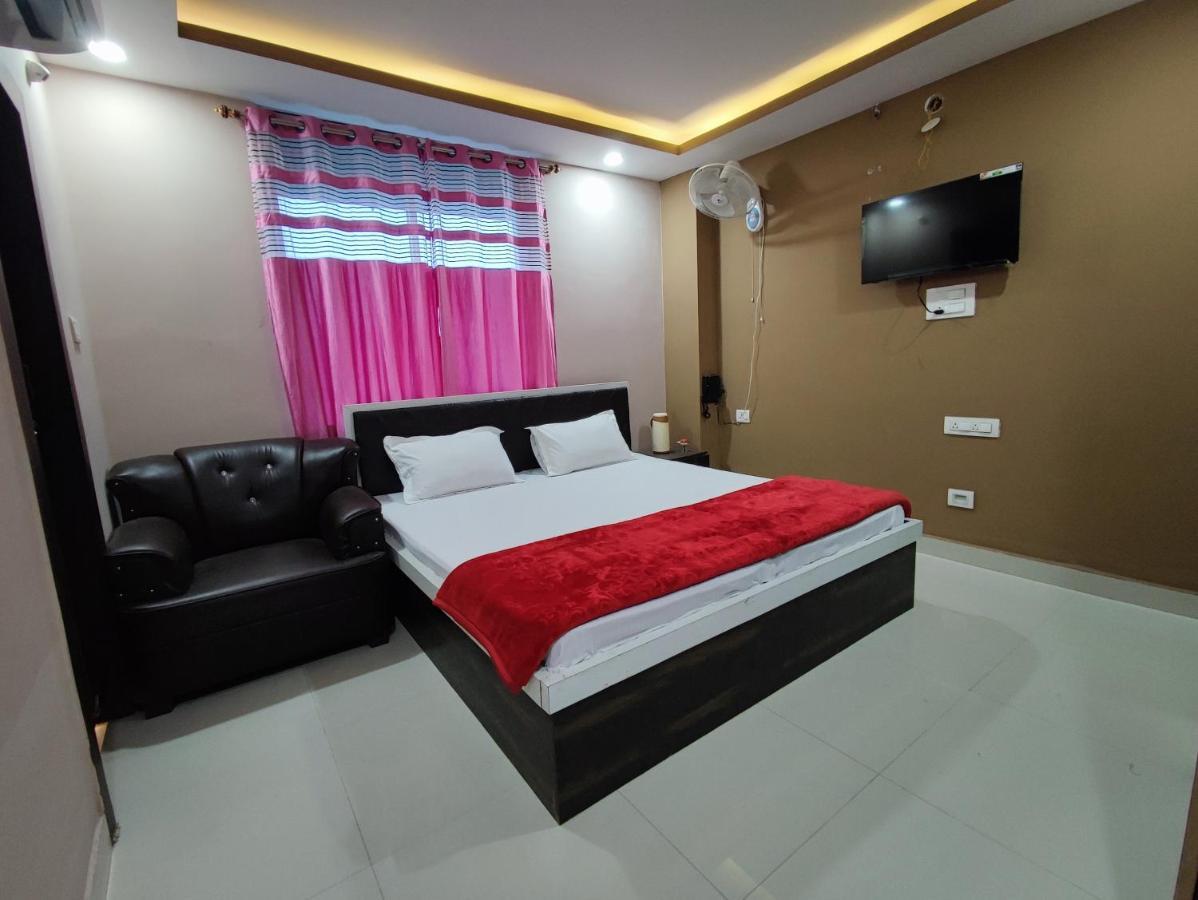 Hotel Kanha Shyam Madhubani ภายนอก รูปภาพ