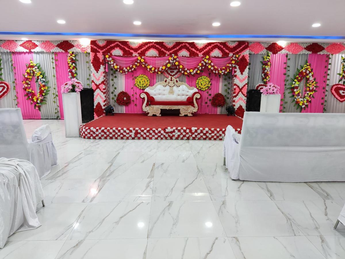 Hotel Kanha Shyam Madhubani ภายนอก รูปภาพ