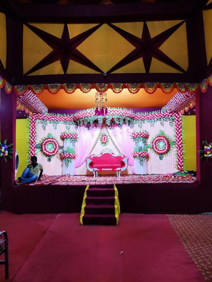 Hotel Kanha Shyam Madhubani ภายนอก รูปภาพ