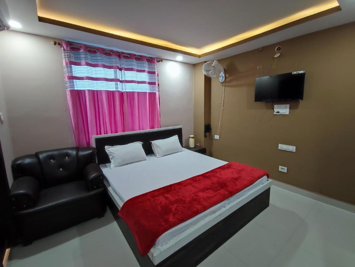Hotel Kanha Shyam Madhubani ภายนอก รูปภาพ