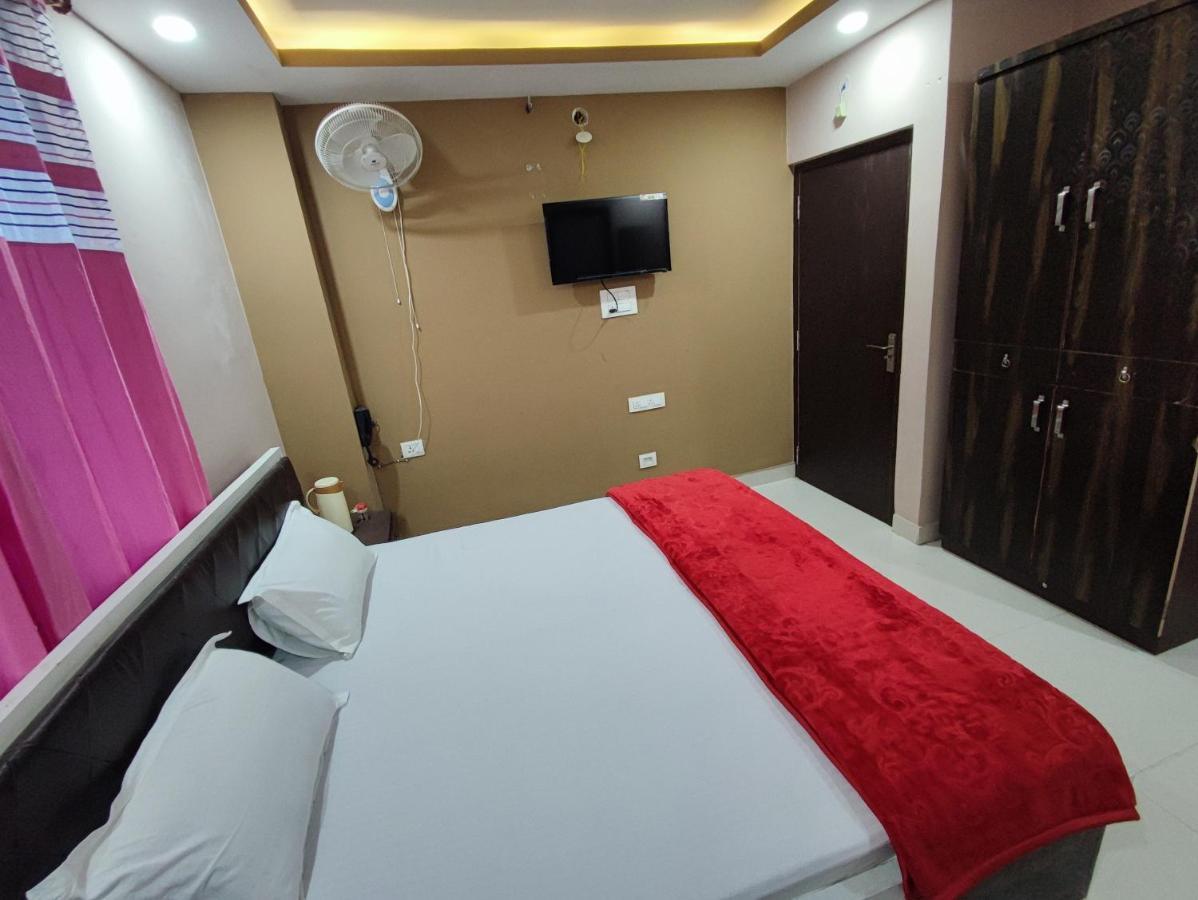 Hotel Kanha Shyam Madhubani ภายนอก รูปภาพ